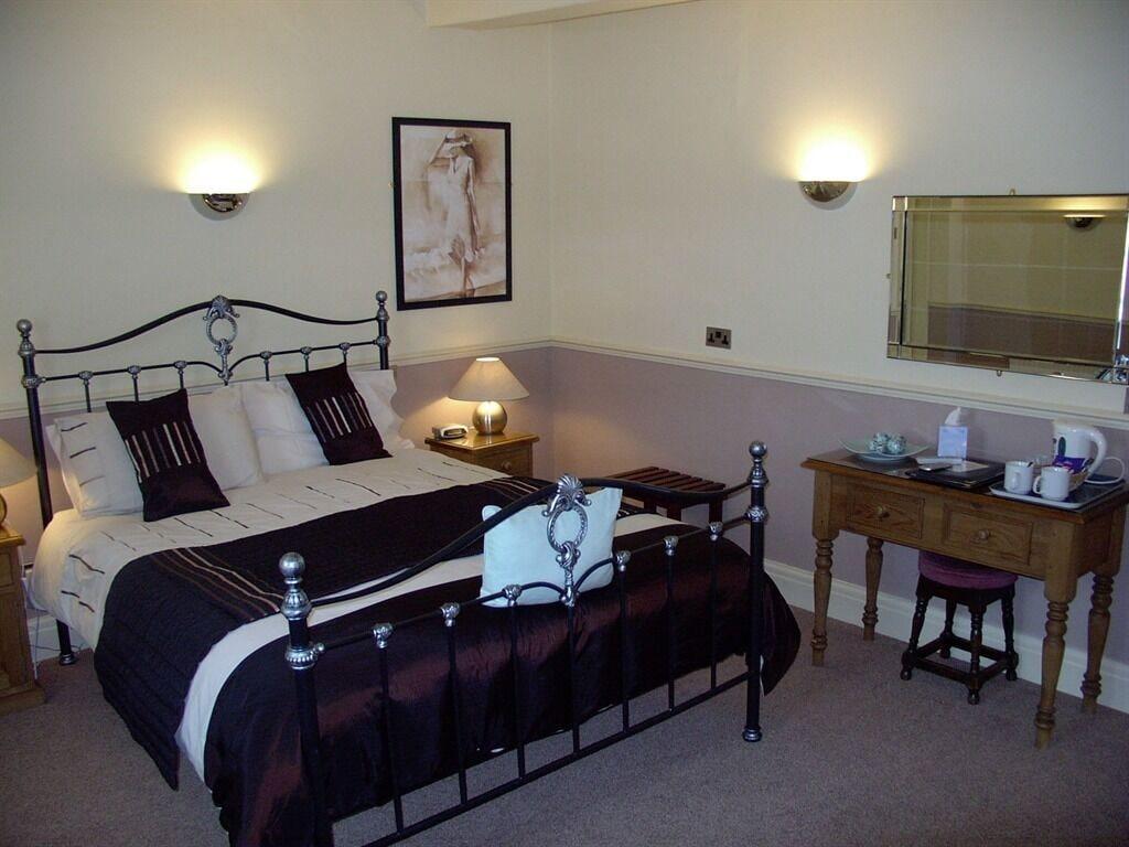The Dodington Lodge Hotel Whitchurch  Dış mekan fotoğraf