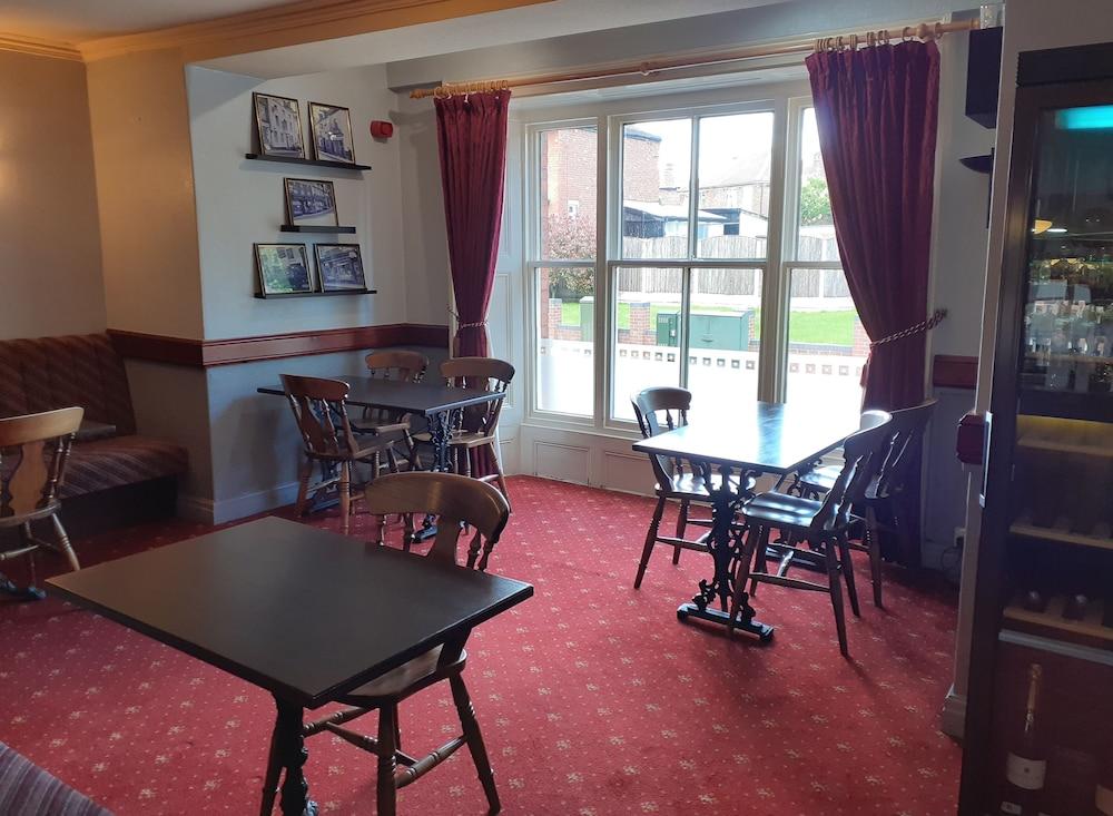 The Dodington Lodge Hotel Whitchurch  Dış mekan fotoğraf